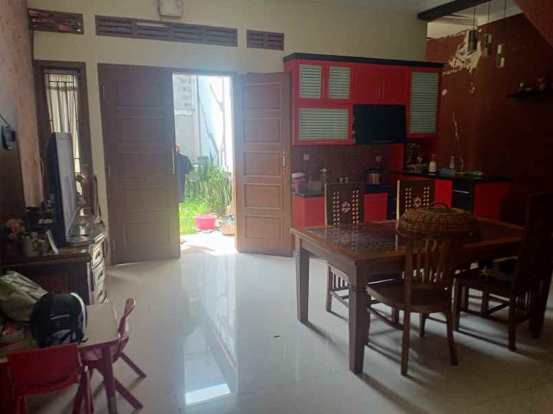 dijual rumah bumi sariwangi
