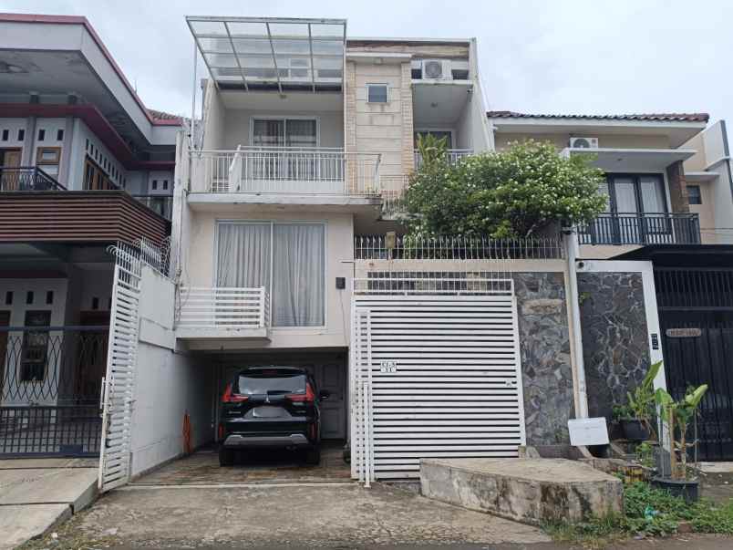 dijual rumah cempaka mas kemayoran