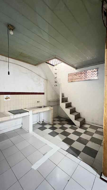 dijual rumah cempaka putih