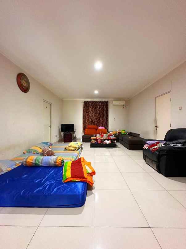 dijual rumah ciangsana