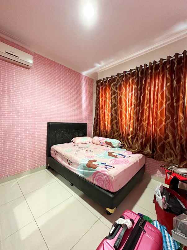 dijual rumah ciangsana