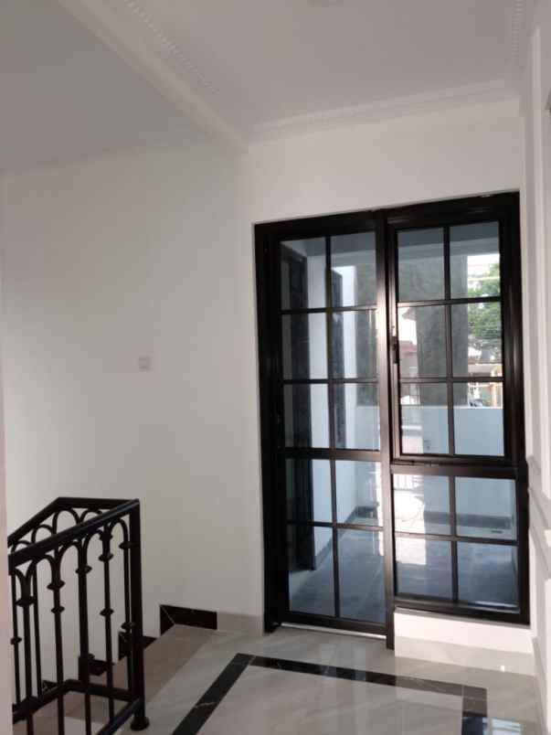 dijual rumah ciganjur