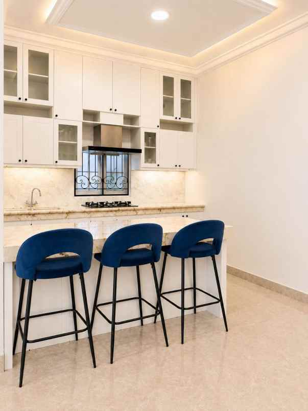 dijual rumah ciganjur