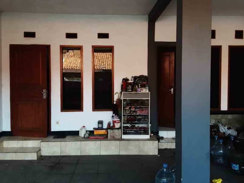 dijual rumah cihanjuang bawah