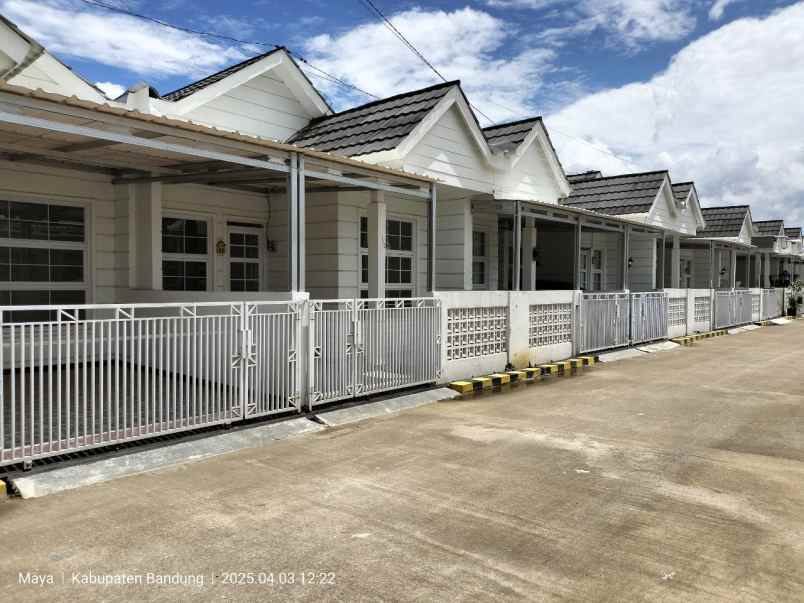 dijual rumah ciherang