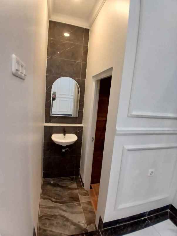 dijual rumah cilodong depok