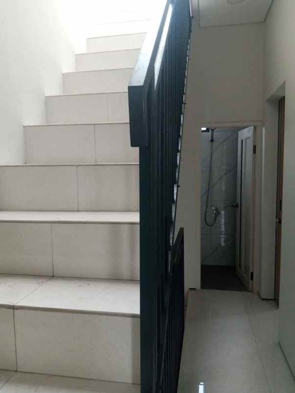 dijual rumah cinangka sawangan depok