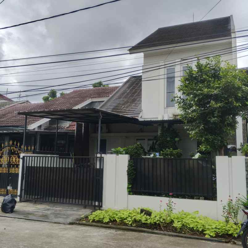 dijual rumah cinere