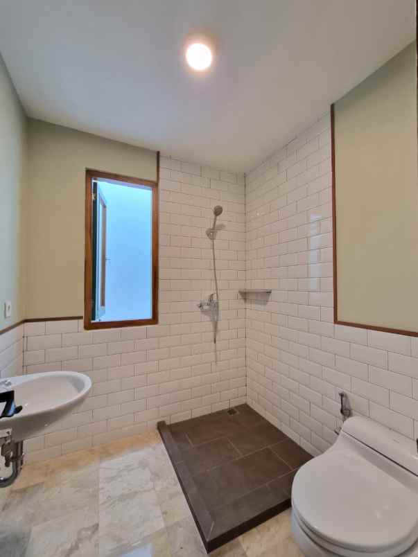 dijual rumah cipinang rawamangun