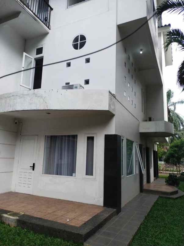 dijual rumah cireundeu