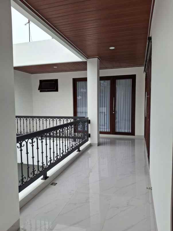dijual rumah citragran cibubur