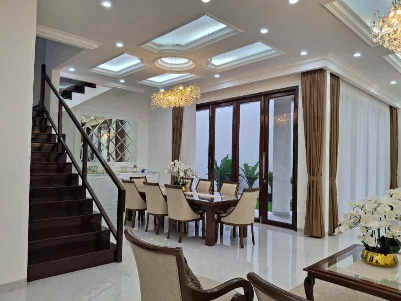 dijual rumah citragran cibubur