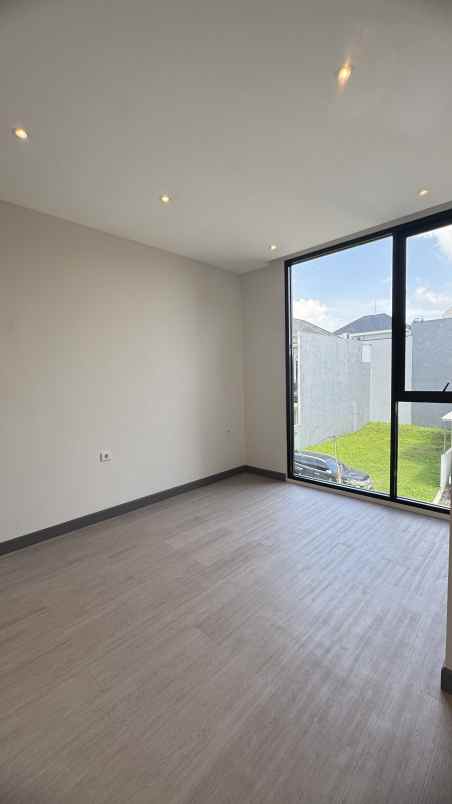 dijual rumah citraland woodland