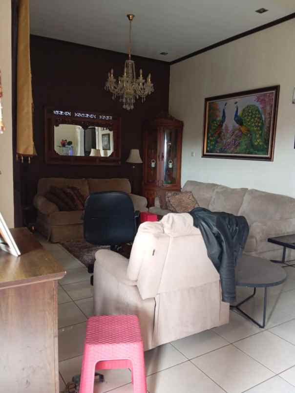 dijual rumah ciwaruga