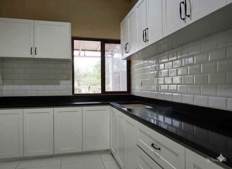 dijual rumah cluster cassia jgc jakarta