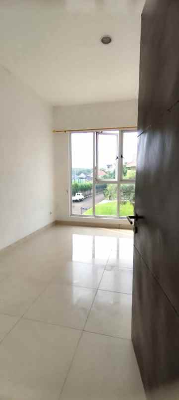 dijual rumah cluster dbanyan jgc