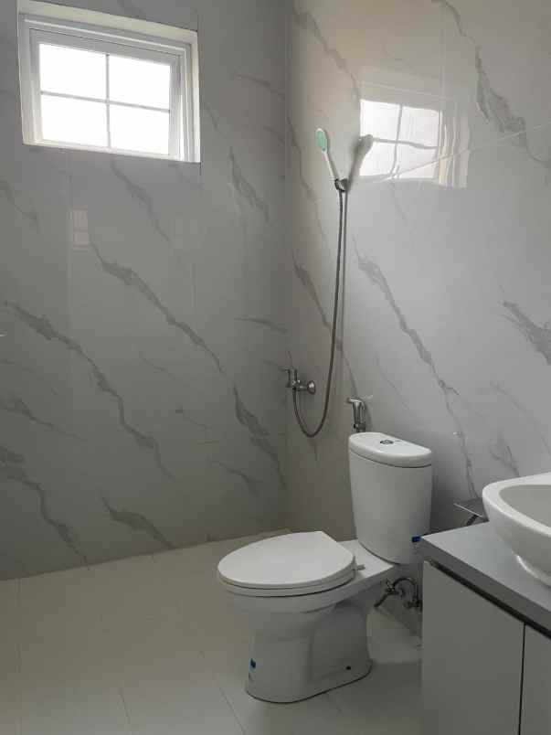 dijual rumah cluster la seine jgc