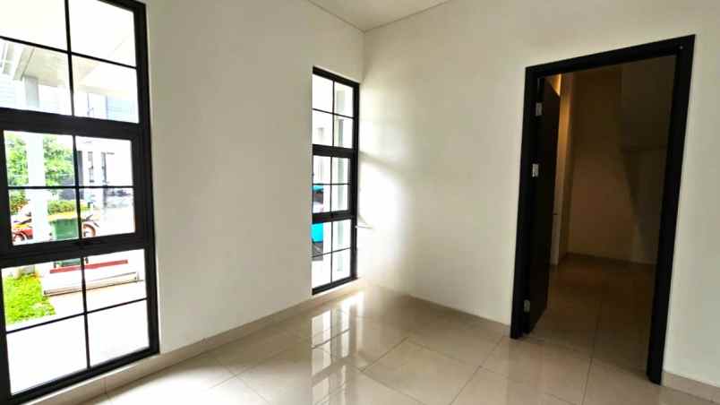 dijual rumah cluster maison de wisteria