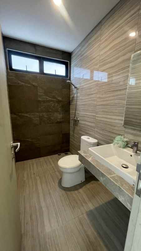 dijual rumah cluster semayang asya jgc