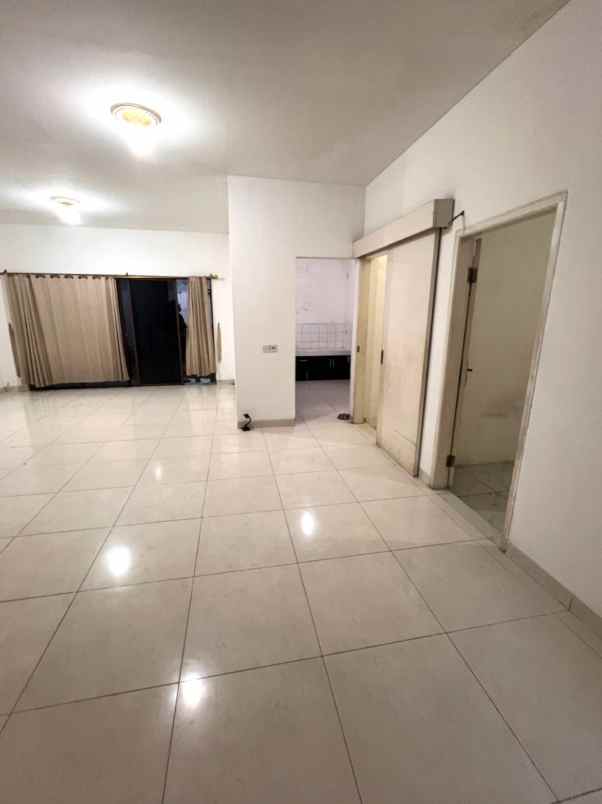 dijual rumah cluster zebrina jgc