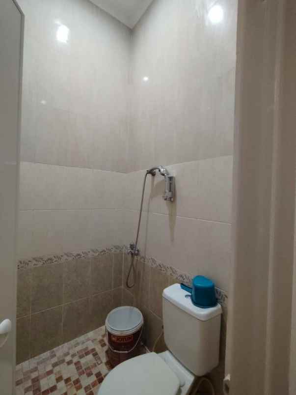 dijual rumah cumpaeun tapos depok