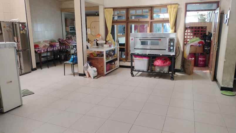 dijual rumah darmo permai selatan