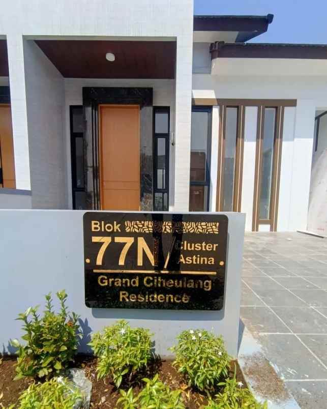 dijual rumah di grand ciheulang residence