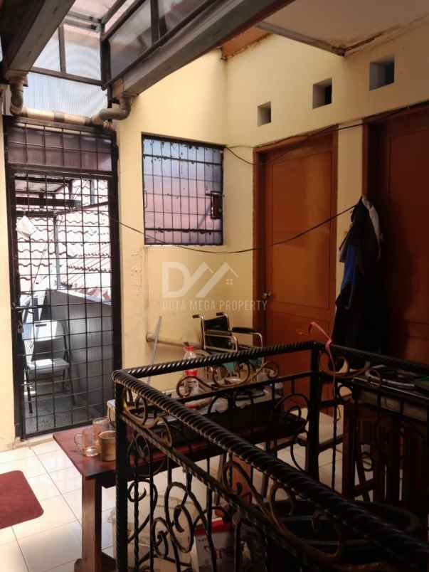 dijual rumah di gria jakarta pamulang