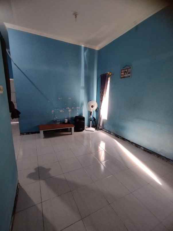 dijual rumah di jl karet komp queen dan residence