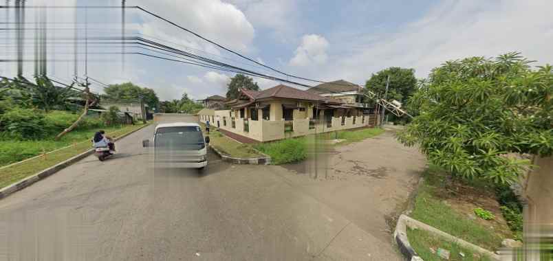 dijual rumah di komplek mewah di cinere depok