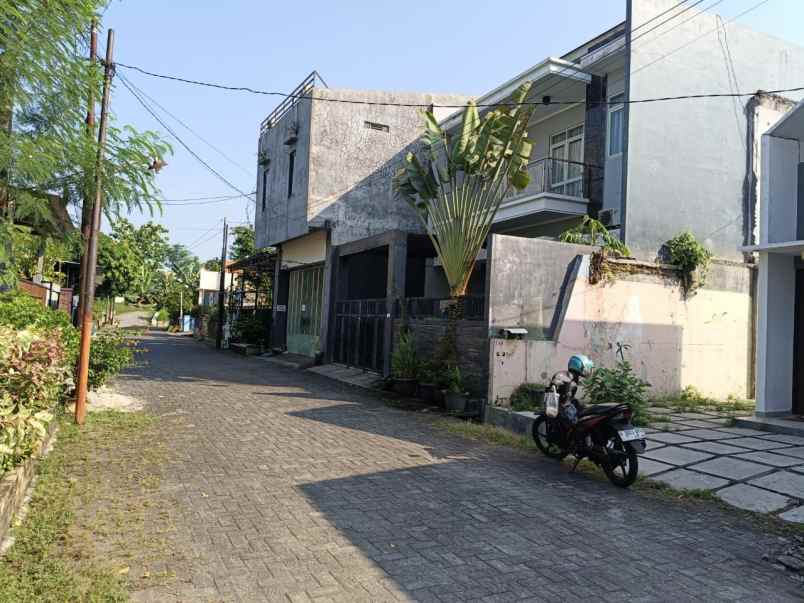 dijual rumah di menoreh sampangan semarang