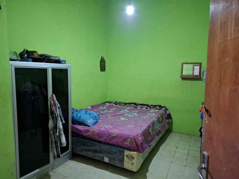 dijual rumah di slawu jember jl cendrawasih