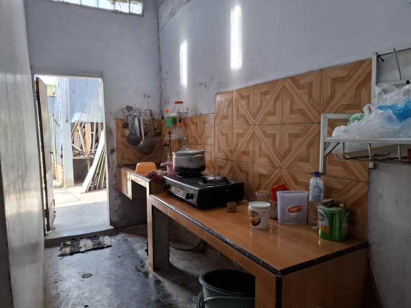 dijual rumah di slawu jember jl cendrawasih