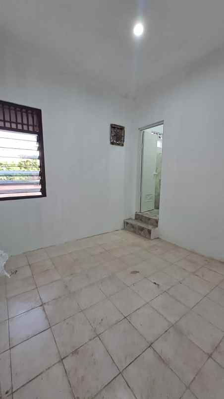 dijual rumah di tegalsari semarang
