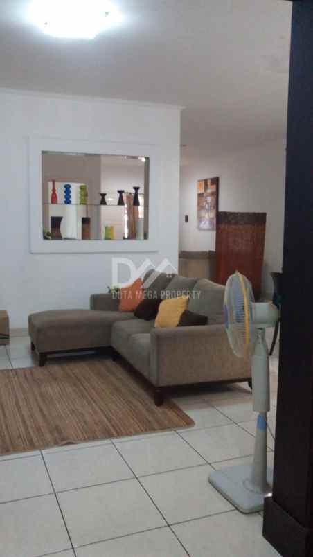 dijual rumah di villa melati mas