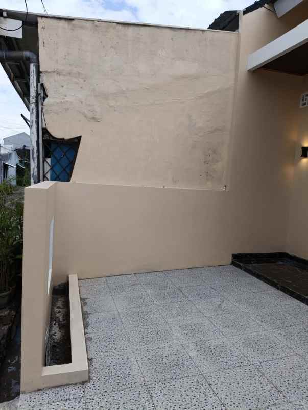 dijual rumah di wonomulyo barat bpd semarang