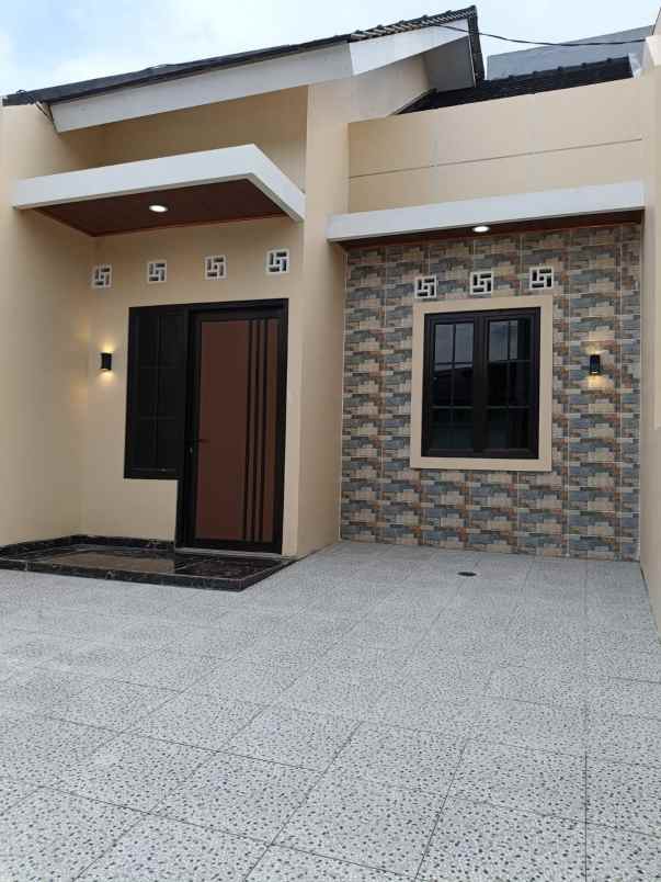 dijual rumah di wonomulyo barat bpd semarang