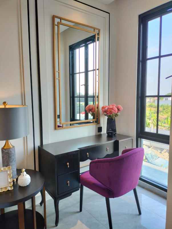 dijual rumah dian istana