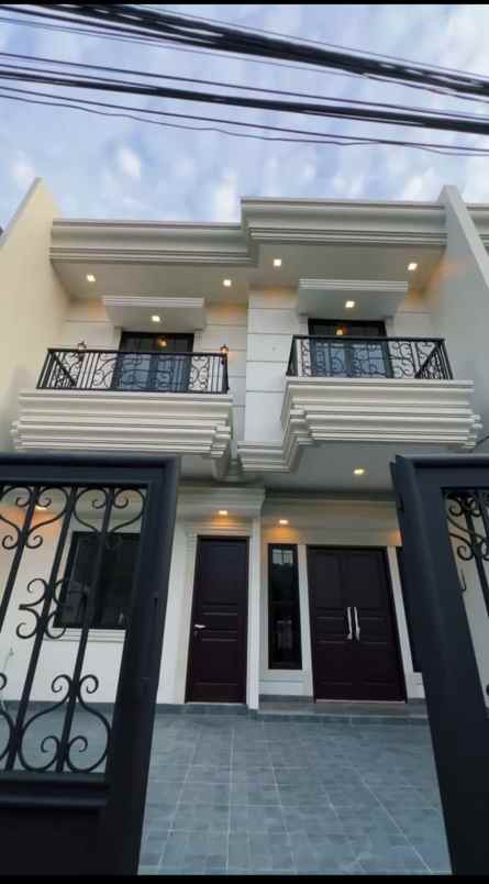 dijual rumah duren sawit
