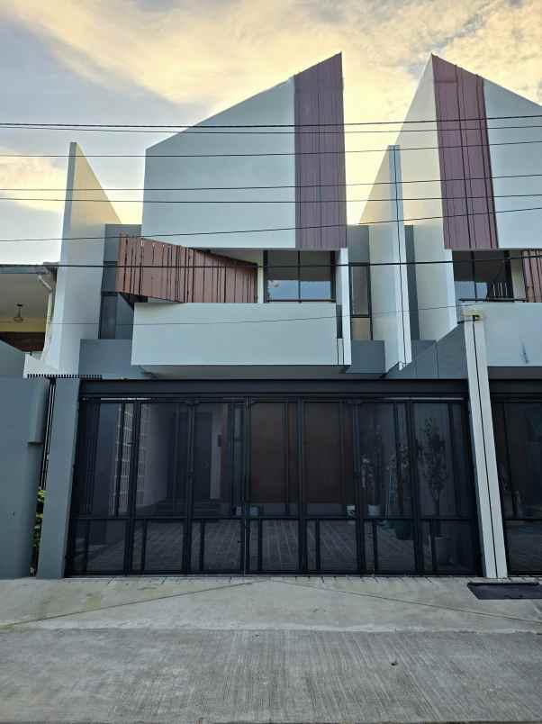 dijual rumah duren sawit jaktim