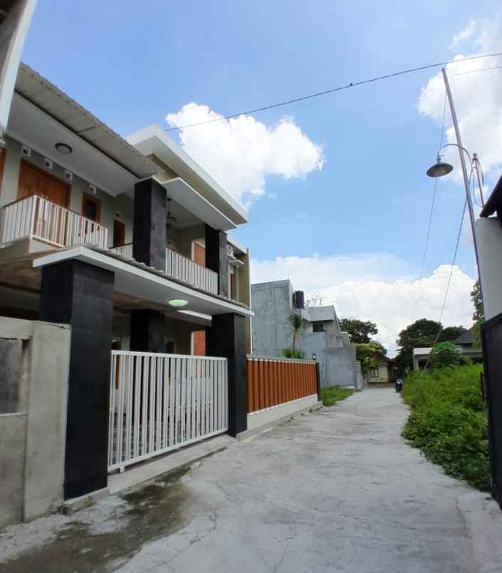 dijual rumah exit tol kalasan