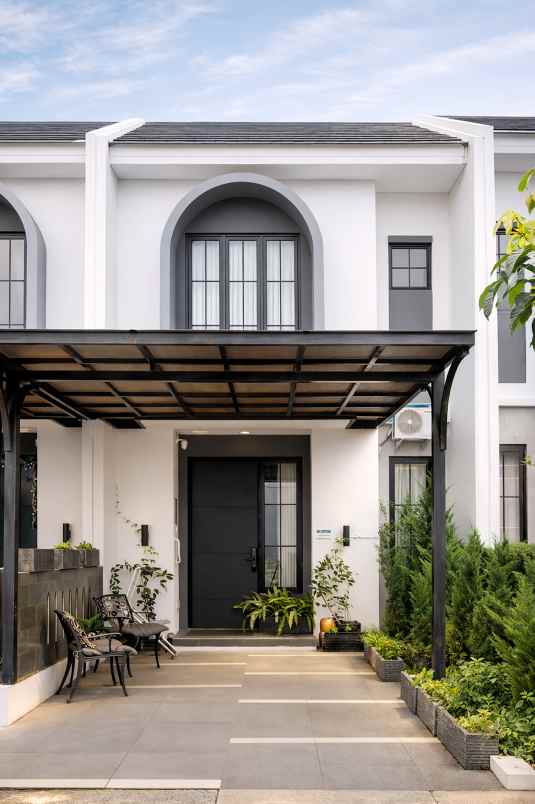 dijual rumah full furnish di citragran cbd cibubur