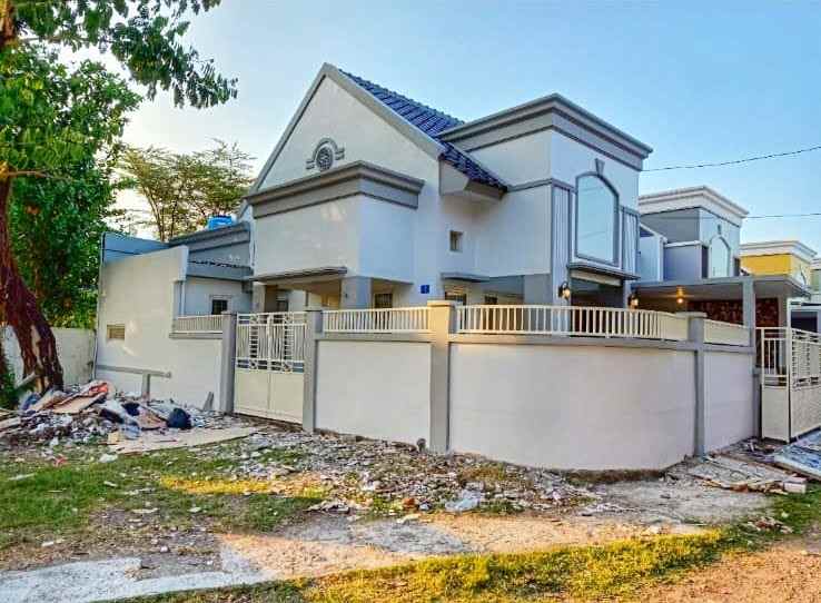 dijual rumah graha kebraon regency