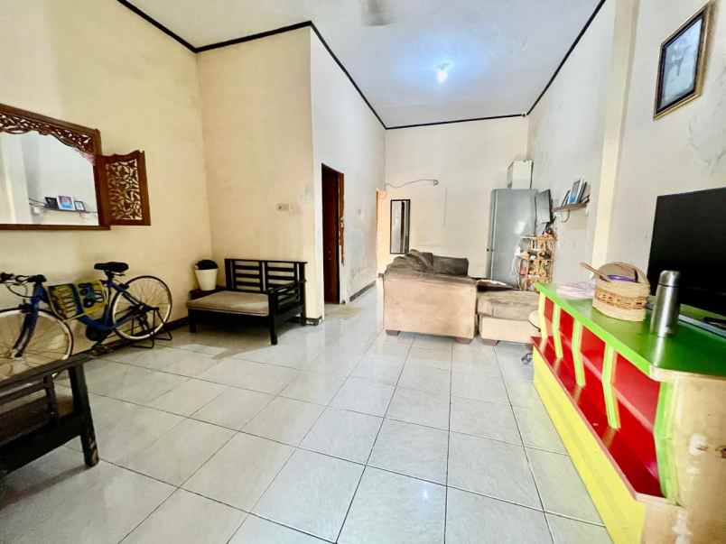 dijual rumah graha prima