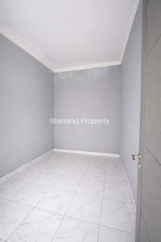 dijual rumah graha raya