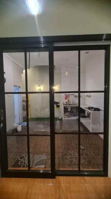 dijual rumah graha wanamukti
