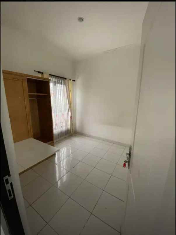 dijual rumah griya bintaro estate sawah