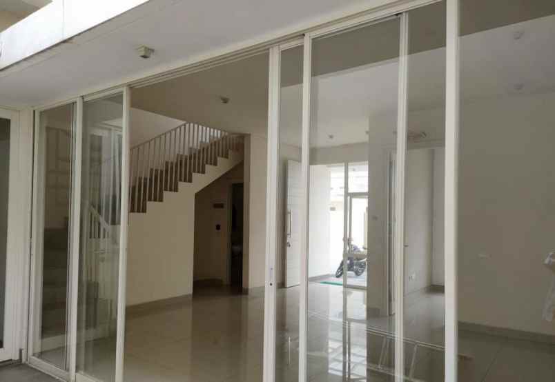 dijual rumah griya galaxy