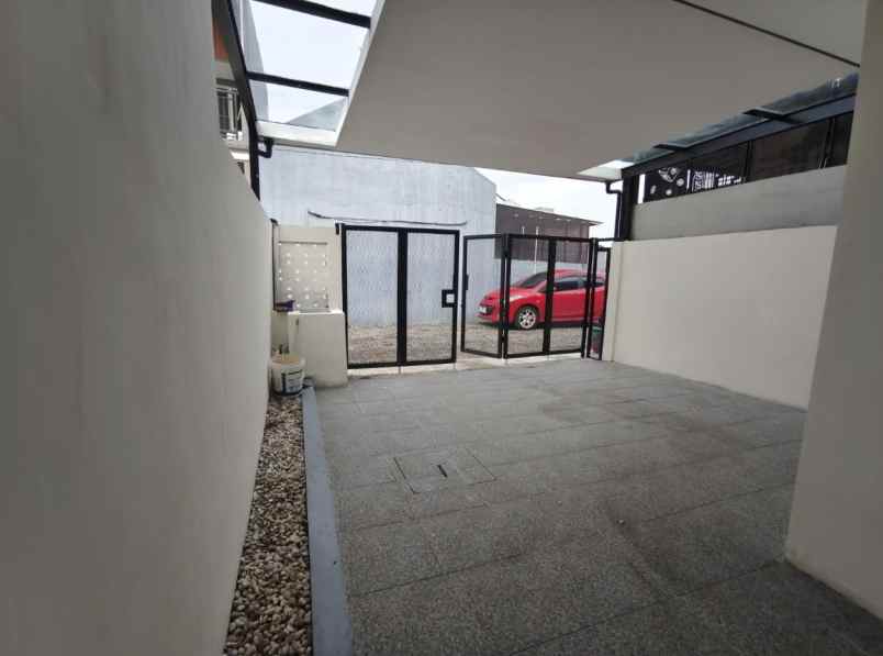 dijual rumah gunung anyar surabaya