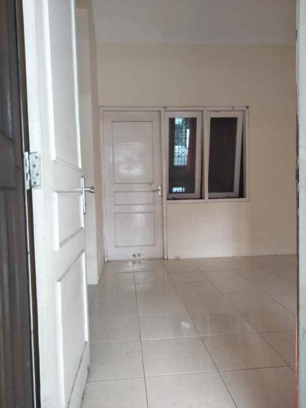 dijual rumah harapan indah harmoni